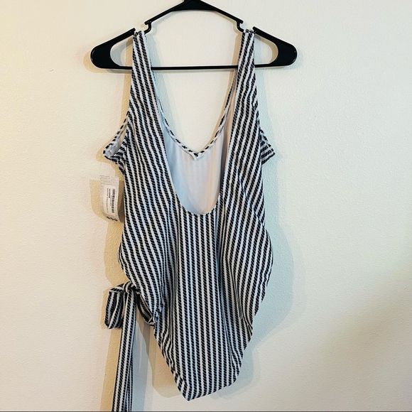 NWT NAUTICAL ROPE TIE HIGH WAIST SWIMSUIT Women’s 14 white & navy sexy - Picture 6 of 10